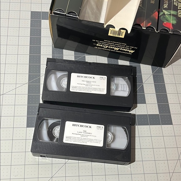 Hitchcock Collection Box Set - Black - Picture 4 of 7